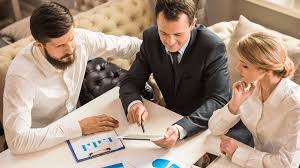 autónomos calculando impuestos asesoría fiscal